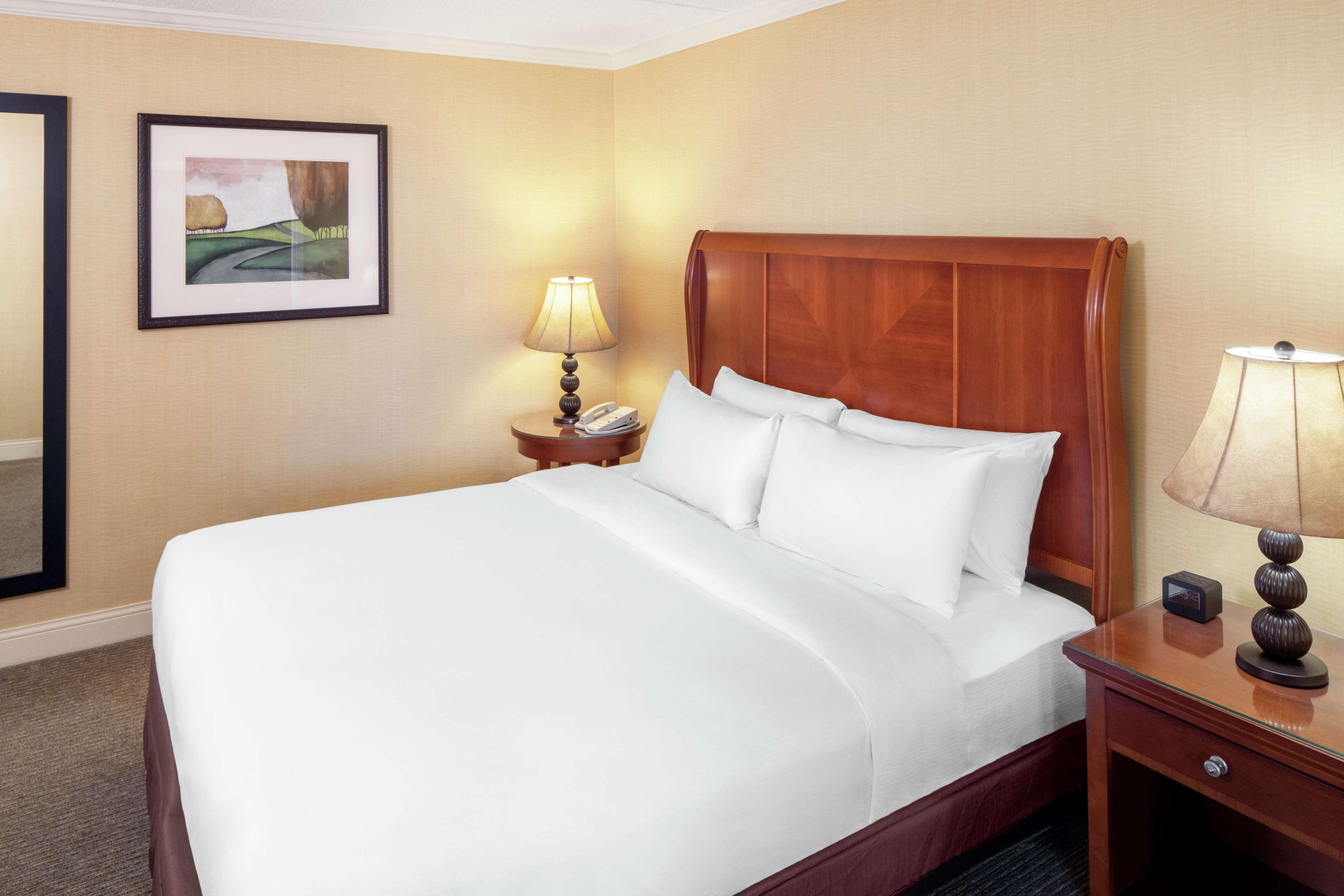 Doubletree By Hilton Cleveland East Beachwood Zewnętrze zdjęcie