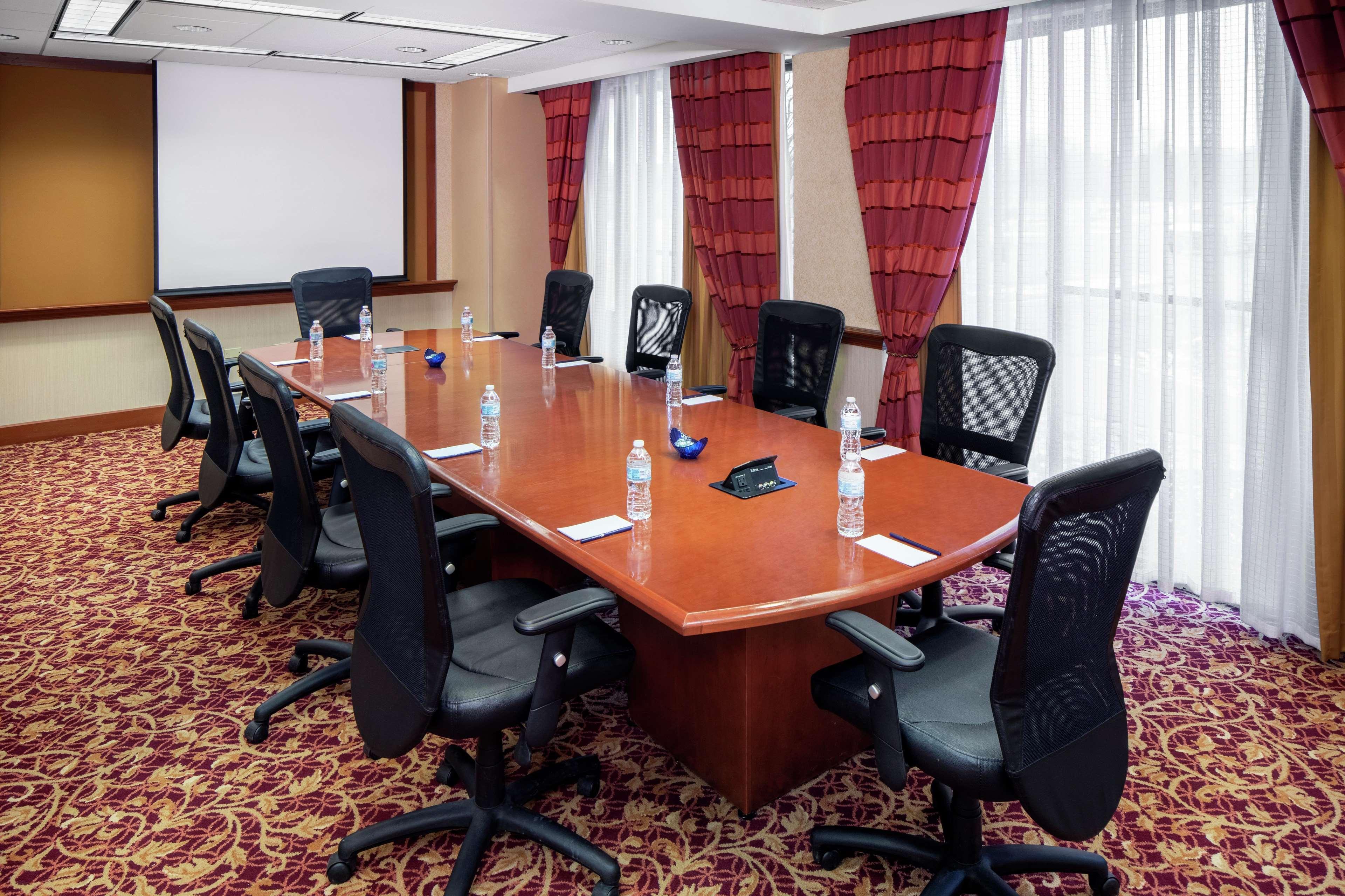 Doubletree By Hilton Cleveland East Beachwood Zewnętrze zdjęcie