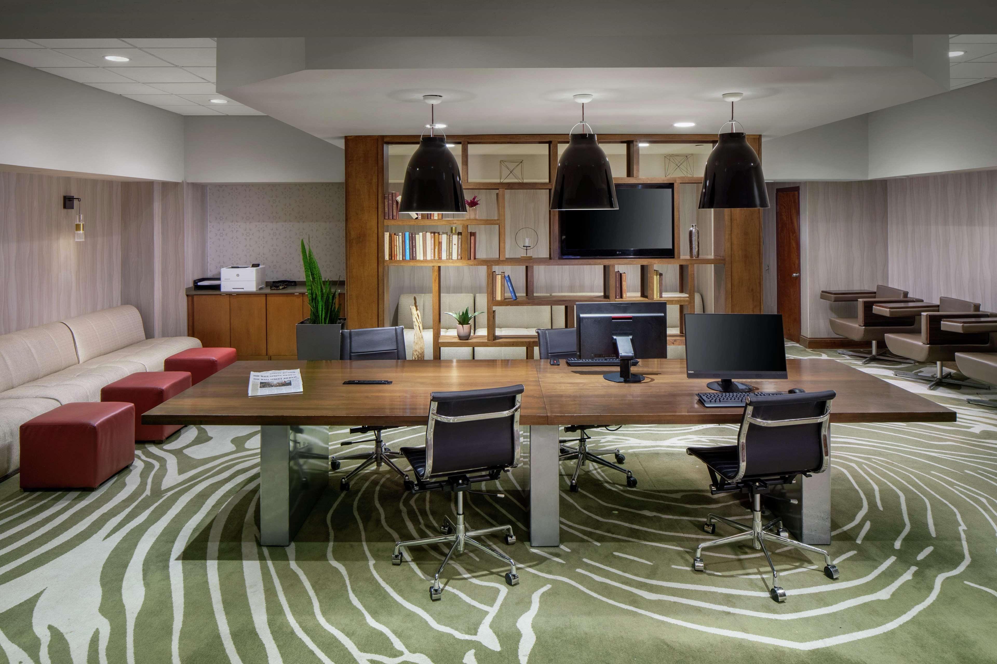 Doubletree By Hilton Cleveland East Beachwood Zewnętrze zdjęcie