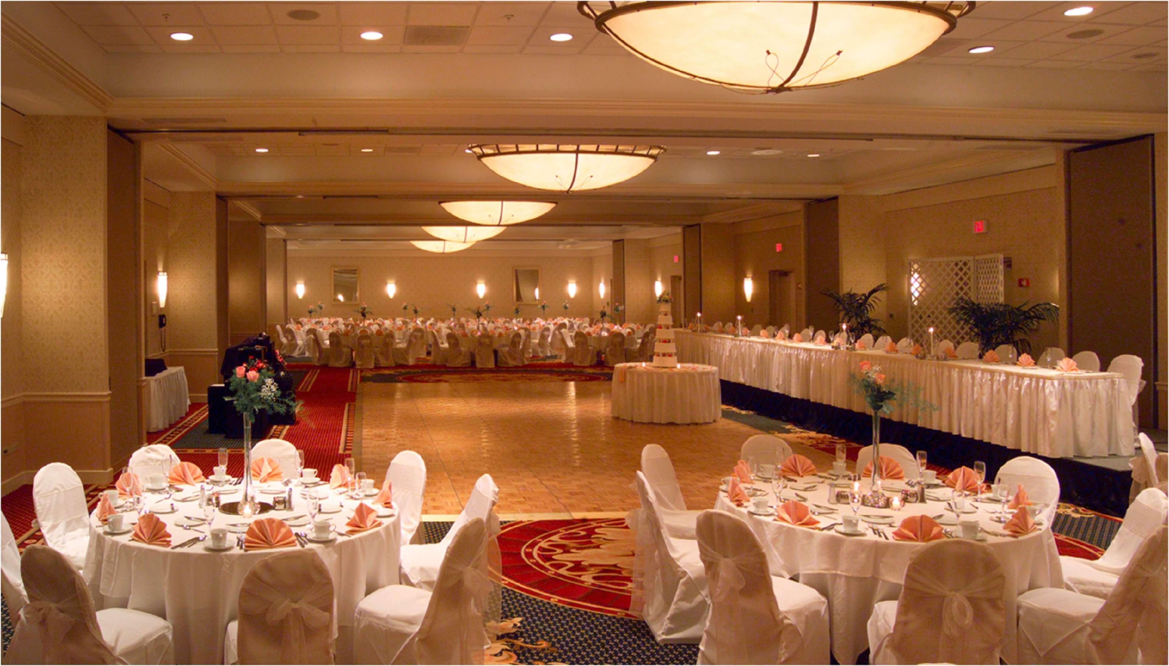 Doubletree By Hilton Cleveland East Beachwood Zewnętrze zdjęcie